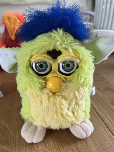 Furby originals kiwi - , "kiwi"