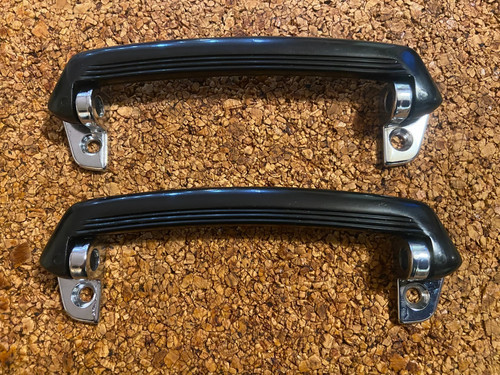Interior door pull handles 2 - handles, x