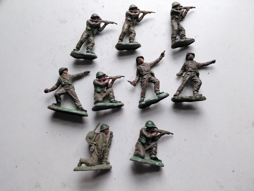 Herald vintage ww2 plastic toy - vintage,