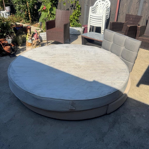 Cream round beds - round,