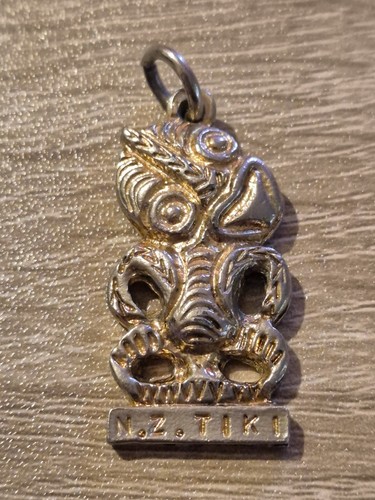 Two tone pewter maori - maori, hei