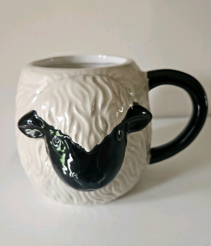 Embossed earthenware - 3.d,