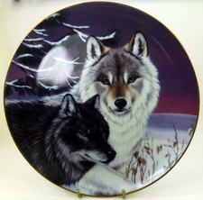 Wolves ~ Franklin Mint Plates