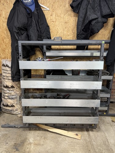 Bott van shelving