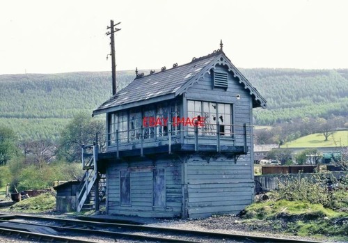 Photo abercwmboi signal box - ,