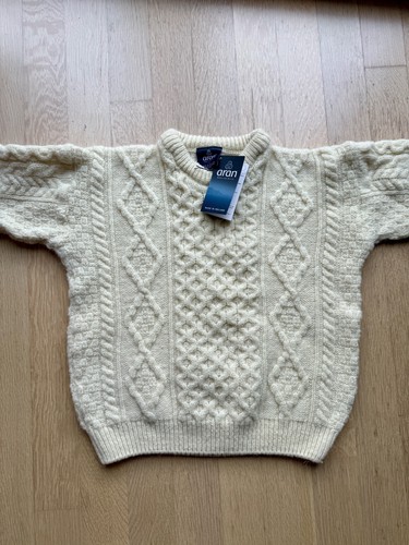 Aran woollen mills 100 - 100%, wool