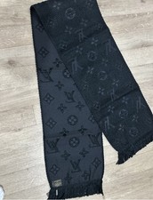 Louis Vuitton scarf  with box 