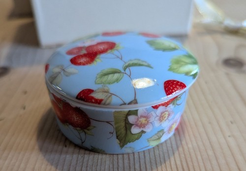 Bristol china strawberry - bristol,