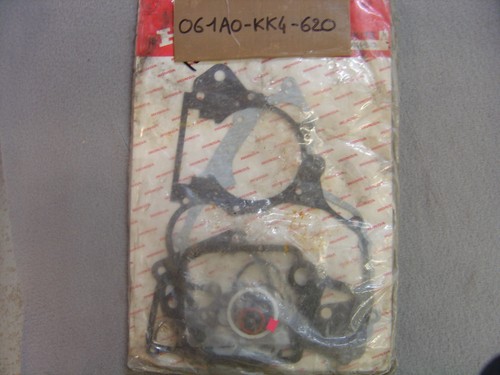 Complete engine gasket - kit, for