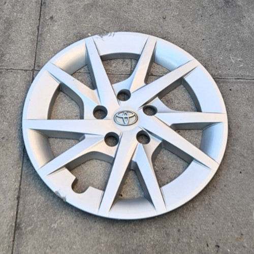 Genuine toyota prius mk4 - toyota,