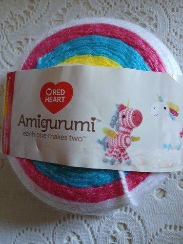 Red heart amigurumi yarn - heart,