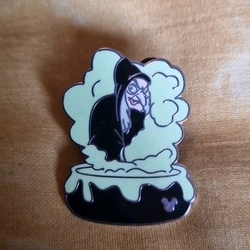 Old hag evil queen snow - evil,