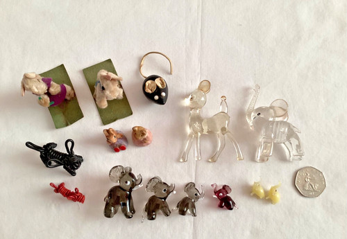 Novelty collectors - 15,