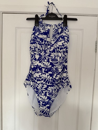 Ladies swimming costume size - costume,