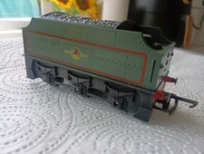 Triang R33 BR Green Tender