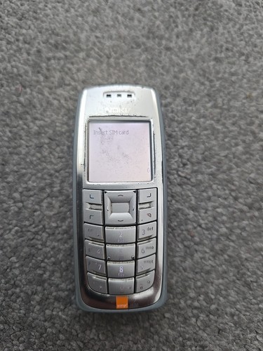 Nokia 3120 - (orange, network)