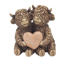 Hughie Highland Cow True Love heart wood effect ornament figurine decoration