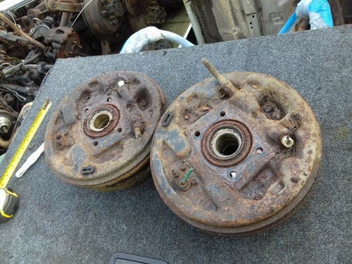 Ford sierra rear hubs - , ideal