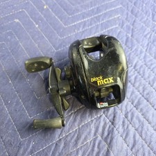 ABU GARCIA  BAITCAST BLACK MAX