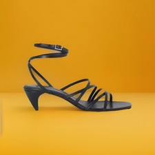 Ladies UK 7 (41)  AND/OR John