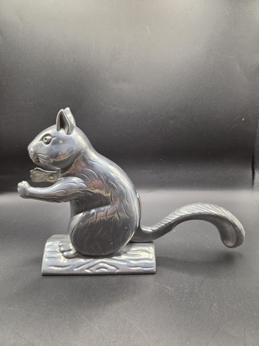 Cast aluminum metal squirrel - cast,