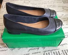 Clarks, "Atomic Haze" Ladies Black Leather & Patent Mix Ballet Pumps Shoes. 4D