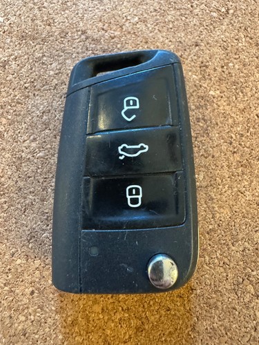 Genuine volkswagen button - vw, 3