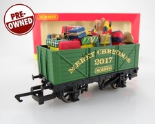 OO Gauge Hornby R6825 Christmas Wagon With Toy Load 2017.