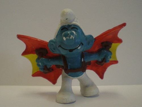 Vintage smurf figure - smurf,