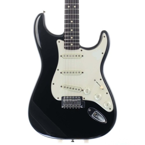 Fender standard stratocaster - fender,