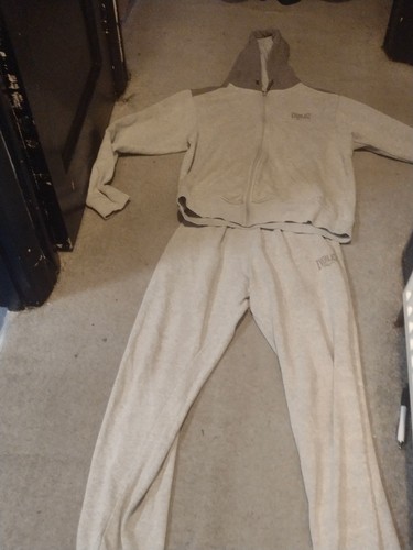 Everlast tracksuit size adult - everlast,