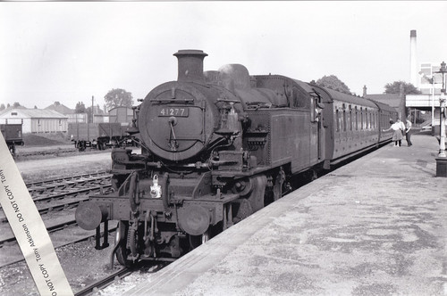 Uttoxeter railway station - uttoxeter,