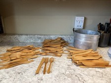 130 Pcs Wooden Cutlery Set