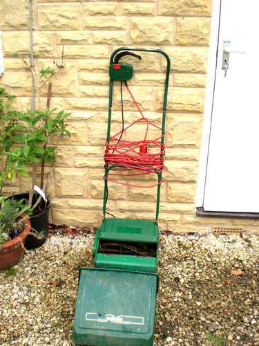 Vintage qualcast electric - vintage,
