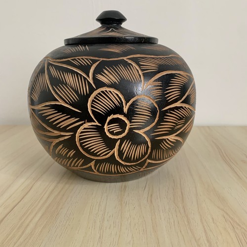 Carved coconut shell pot - pot, black