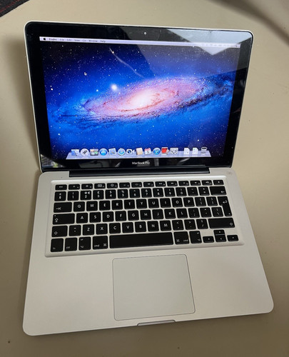 Apple macbook pro - apple, 2011