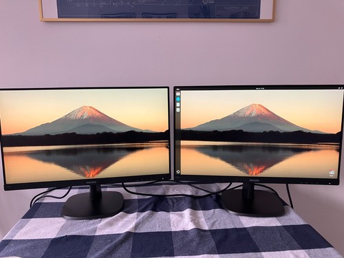 Two philips line 243v7qdab00 - two, v-line