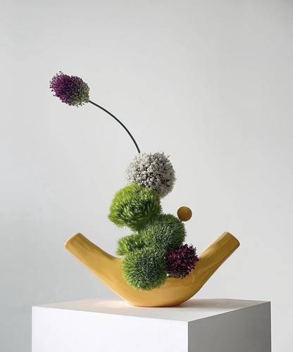 Japanese sculptural ikebana - japanese,