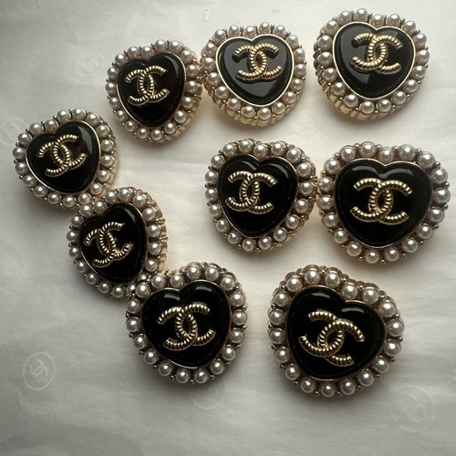 Chanel buttons mm white - buttons,
