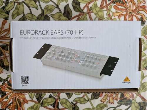 Behringer eurorack ears 70 - eurorack,