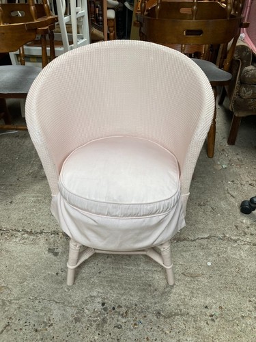 Woven pink bedroom chair with - woven,