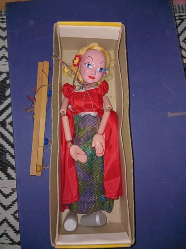 Pelham puppets red - pelham,