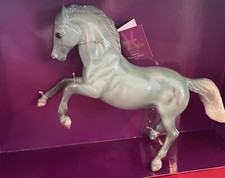 NIB Breyer 2015 Zodiac Pisces