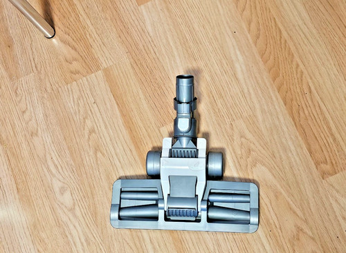 Dyson dc08 head floor tool