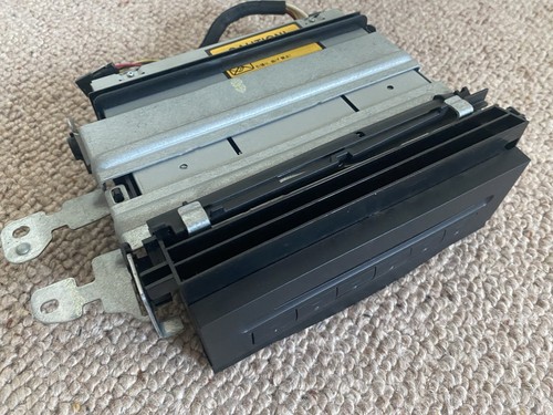 Mercedes glove box changer - cd,