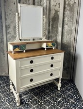 Vintage Shabby Chic Dressing