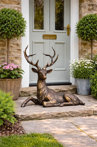 Large resin stag garden - large,