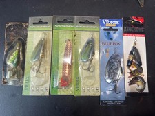 6 x Mixed Fishing Lures –