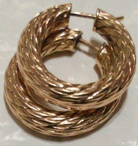 9ct yellow gold oval - ***9ct,