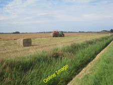 Photo 6x4 Baling straw from